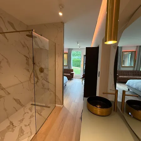 House In Ardennes * Шофонтен
