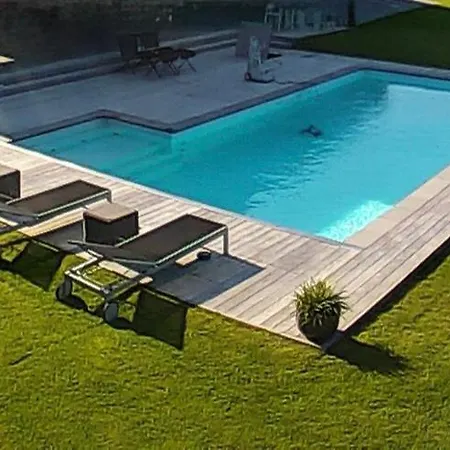 House In Ardennes * Шофонтен